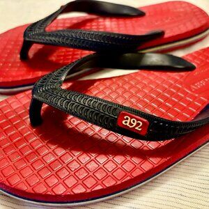 ABERCROMBIE & FITCH A&F Flip Flops